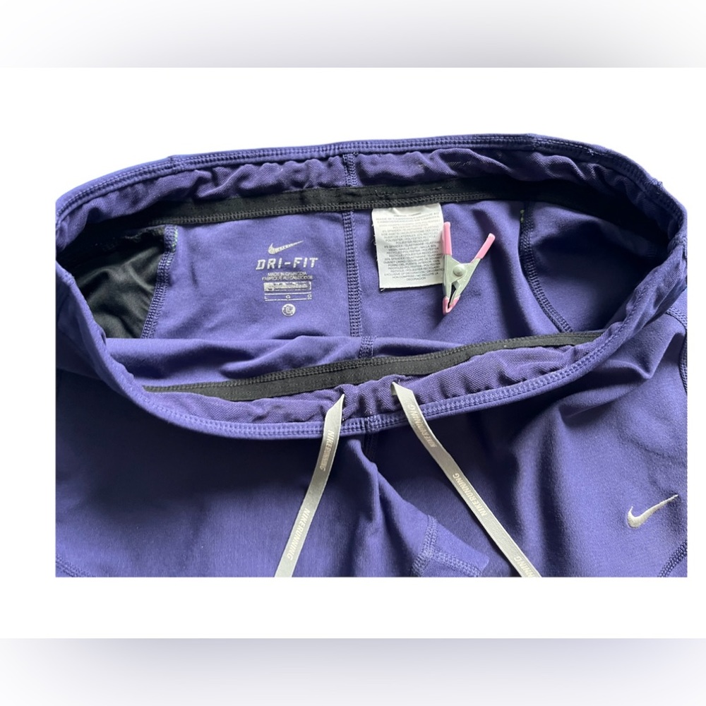 L, NIKE Dri-Fit athletic running capri’s with small pockets - Picture 8 of 17